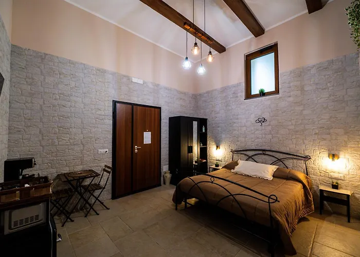 Room-Antica